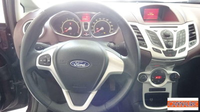 Ford Fiesta 1.4 96CV aut. 5 porte Titanium (8)