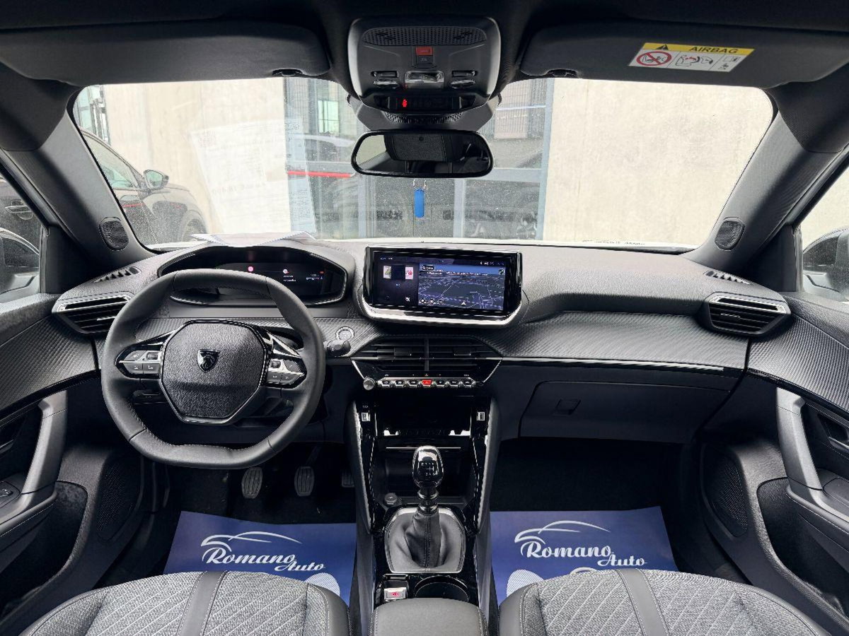 Peugeot 2008 PureTech 100 S&S Allure (10)