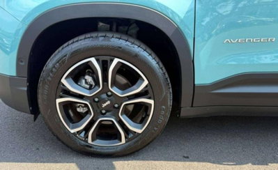 Jeep Avenger 1.2 turbo Summit fwd 100cv (16)