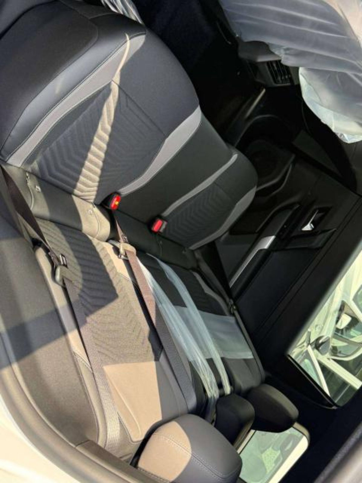 Jeep Compass 1.2 turbo e-hybrid mhev First Edition fwd 145cv edct6 (17)