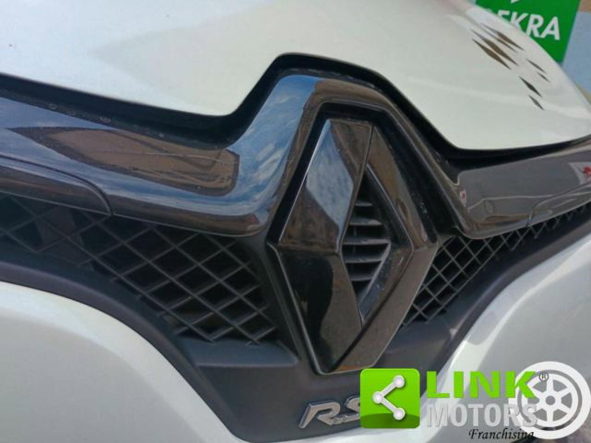 Renault Clio 1.6 T 200CV EDC 5 porte Monaco GP (19)