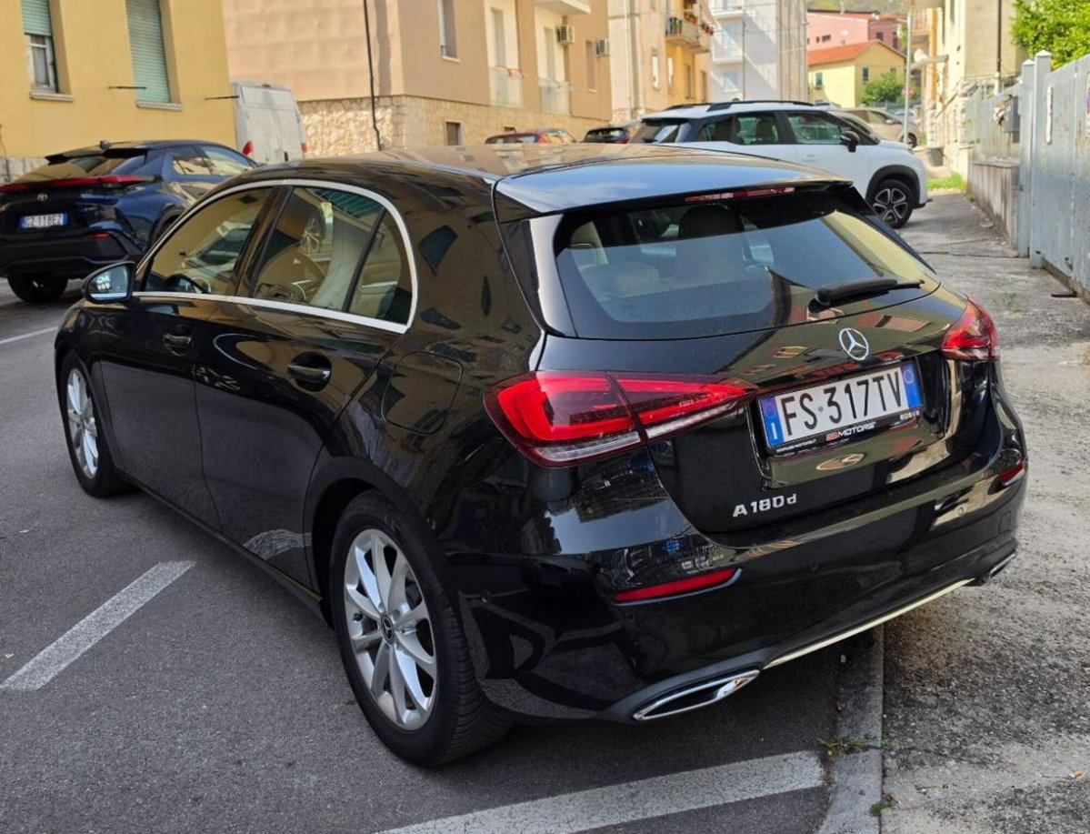 Mercedes-Benz Classe A 180 d Automatic Sport (6)