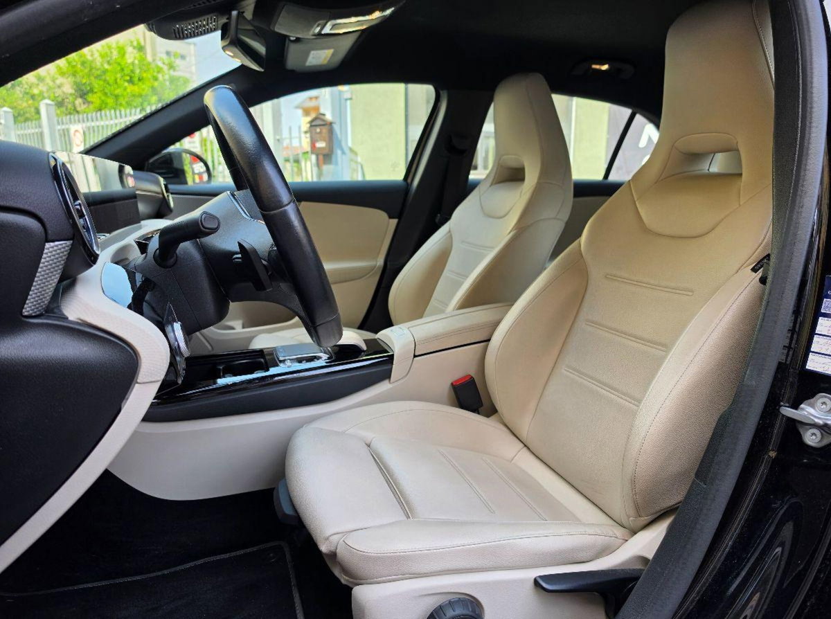 Mercedes-Benz Classe A 180 d Automatic Sport (9)