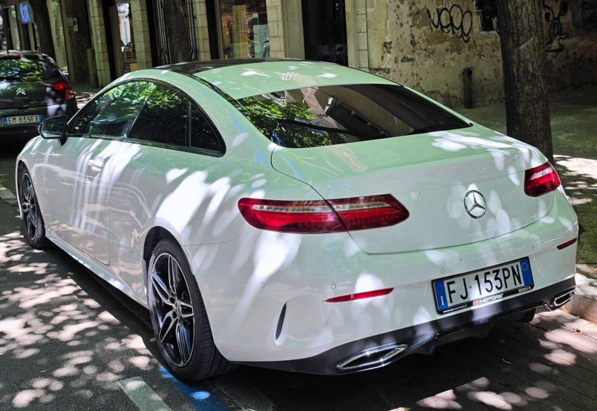 Mercedes-Benz Classe E Coupé 250 CDI Coupé Avantgarde (13)
