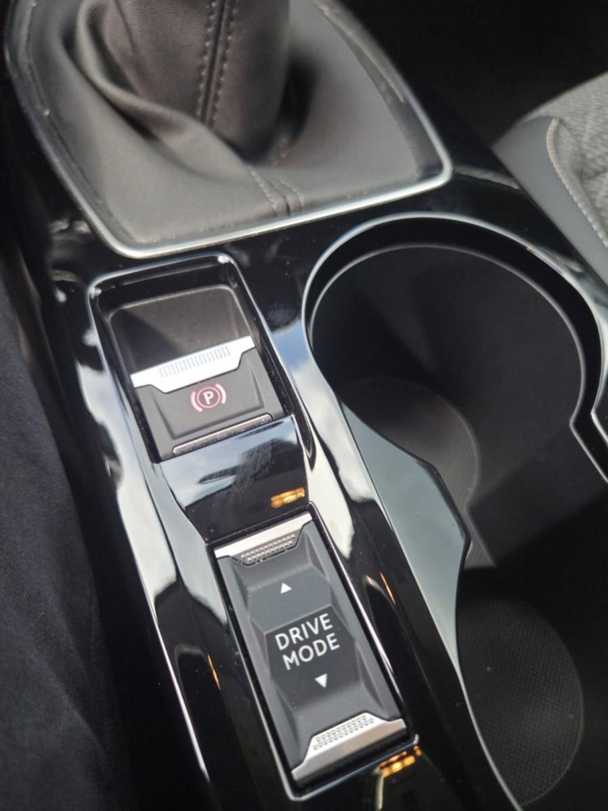 Peugeot 208 PureTech 100 Stop&Start 5 porte Allure (15)