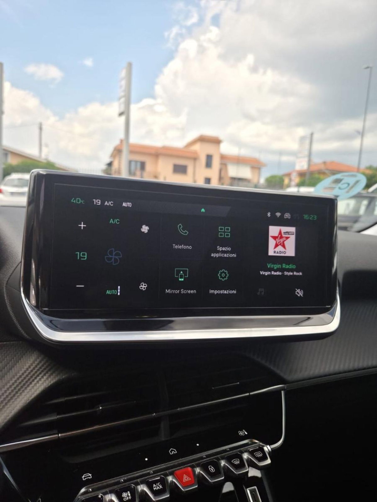 Peugeot 208 PureTech 100 Stop&Start 5 porte Allure (10)