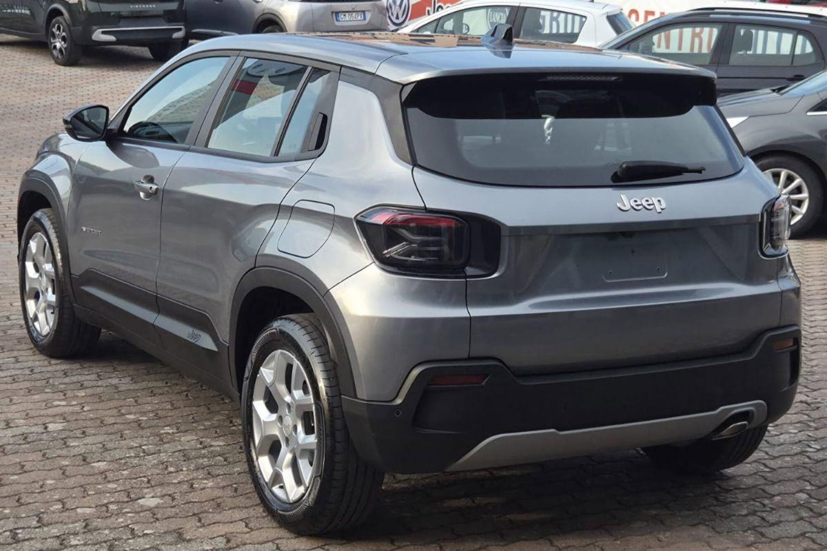 Jeep Avenger 1.2 turbo Altitude fwd 100cv (5)