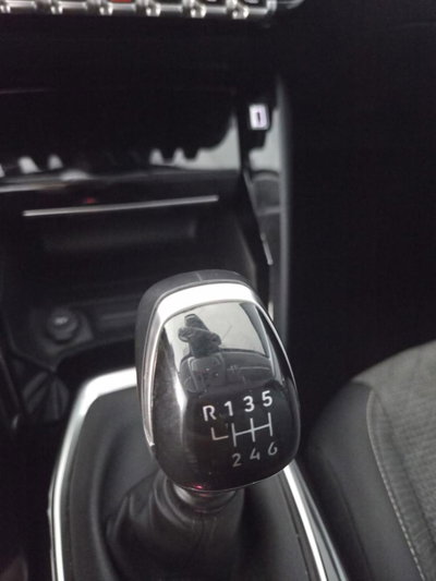 Peugeot 208 PureTech 100 Stop&Start 5 porte Allure (16)