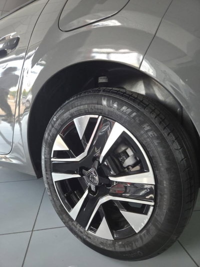 Peugeot 208 PureTech 100 Stop&Start 5 porte Allure (6)