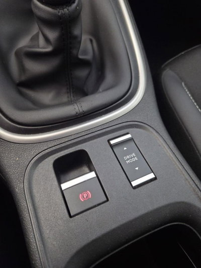 Jeep Avenger 1.2 turbo Altitude fwd 100cv (15)