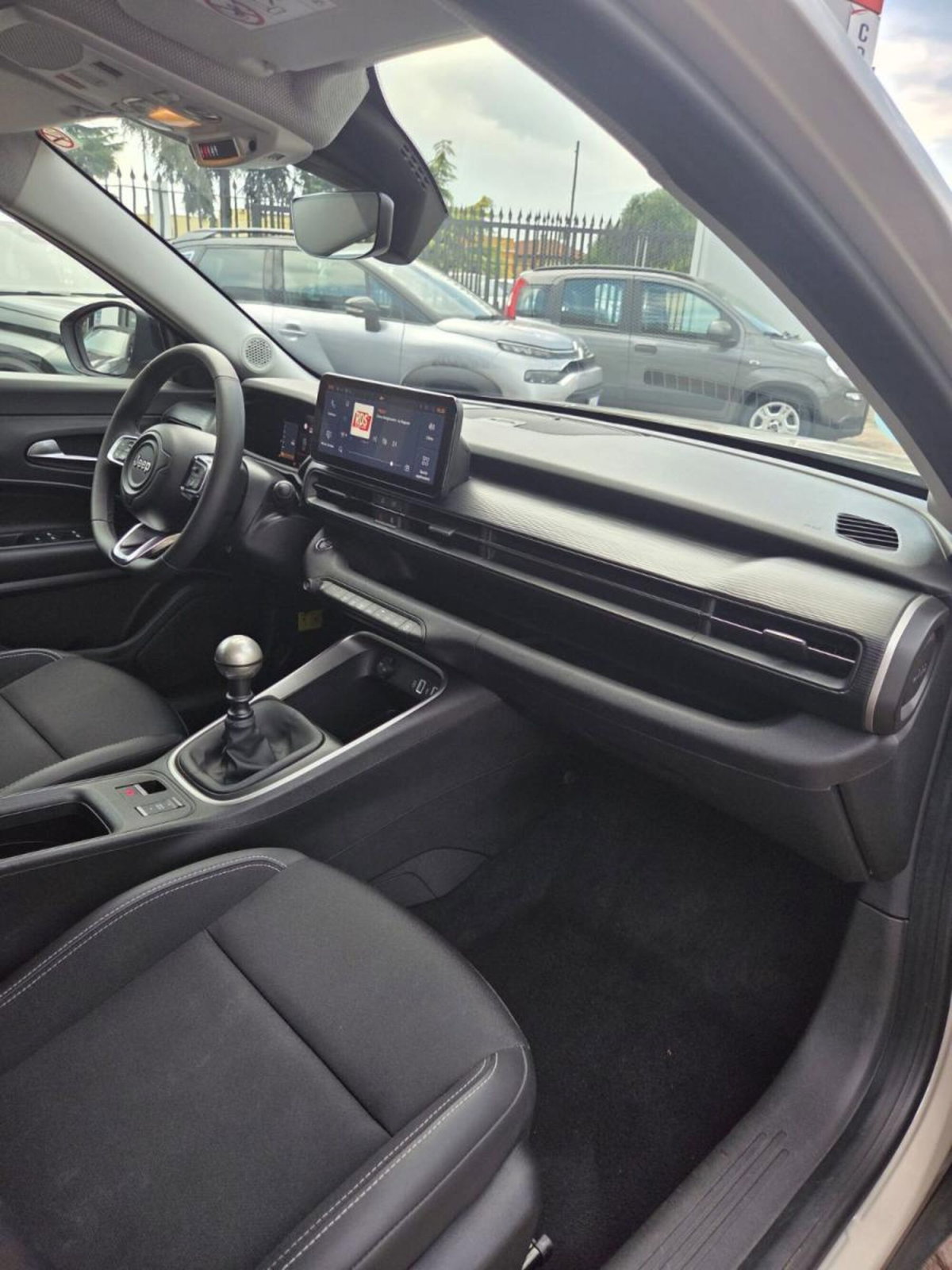 Jeep Avenger 1.2 turbo Altitude fwd 100cv (20)