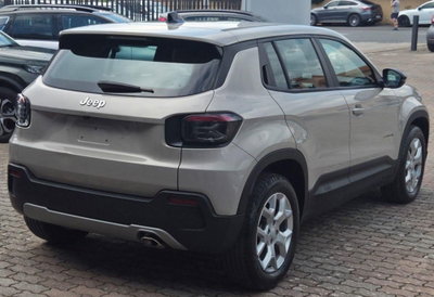 Jeep Avenger 1.2 turbo Altitude fwd 100cv (5)