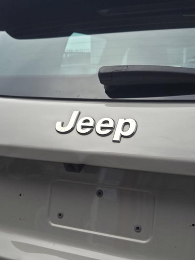 Jeep Avenger 1.2 turbo Altitude fwd 100cv (8)