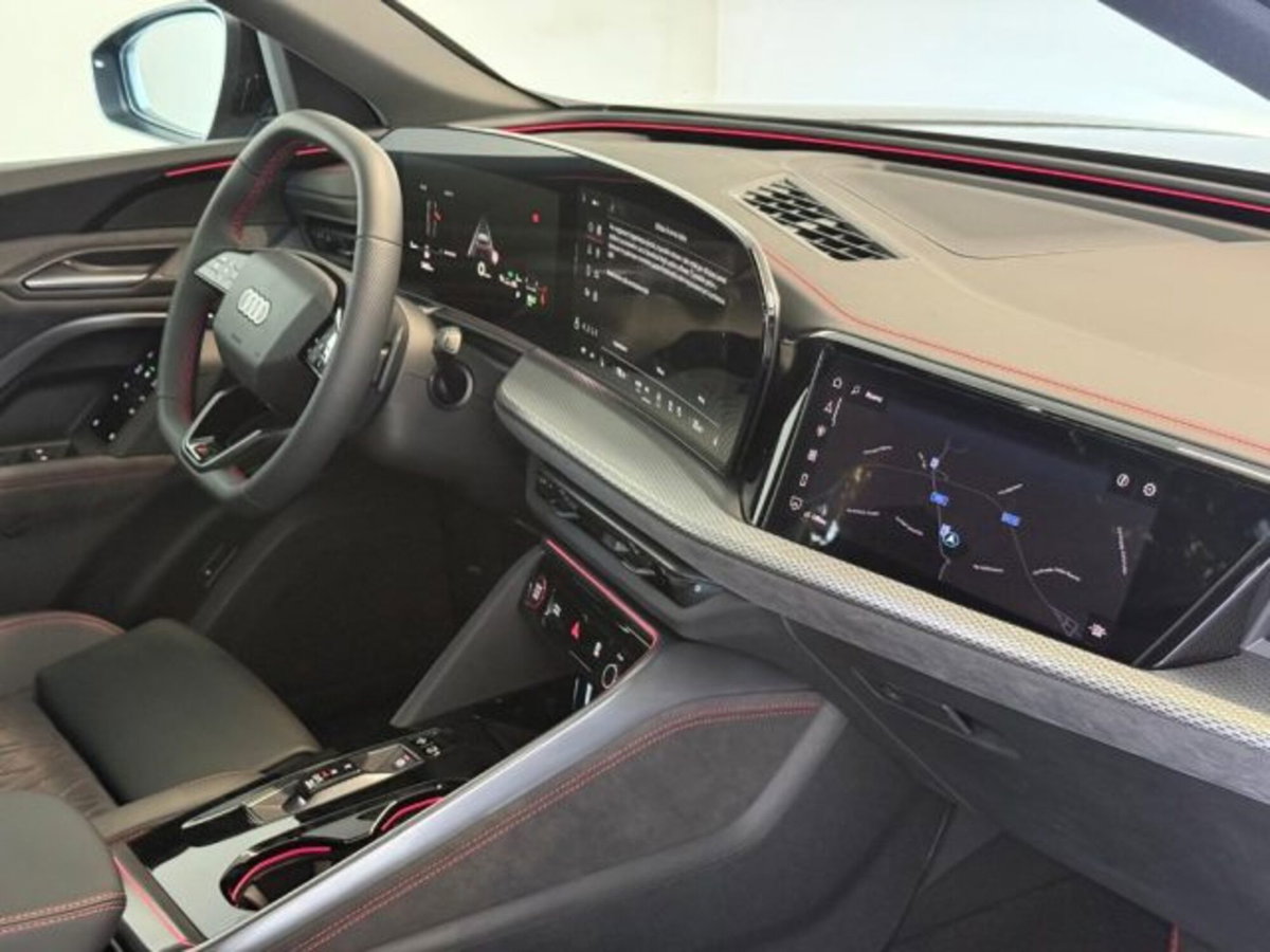 Audi Q5 Sportback 2.0 tdi mhev+ Launch Edition S line quattro 204cv s-tronic (10)