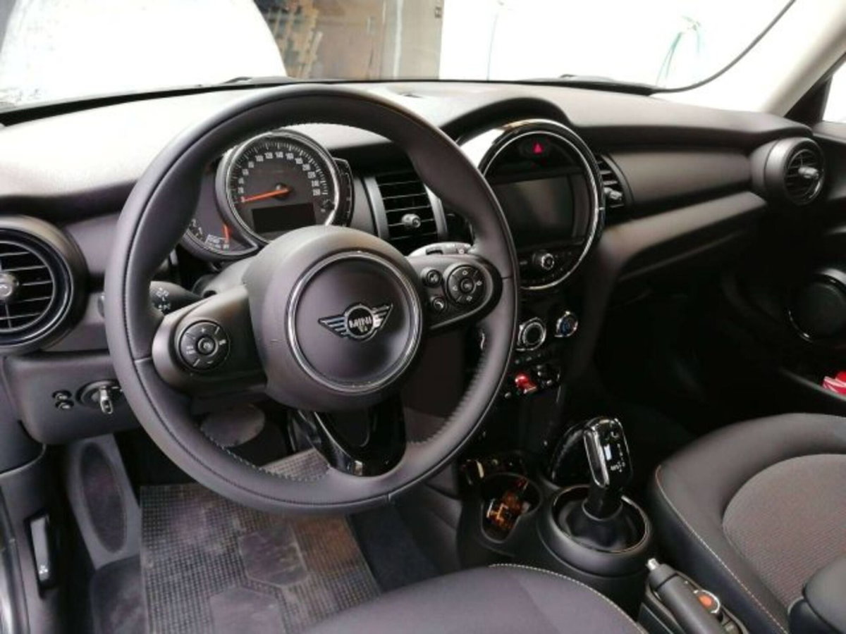 MINI Mini 1.5 One Business (8)