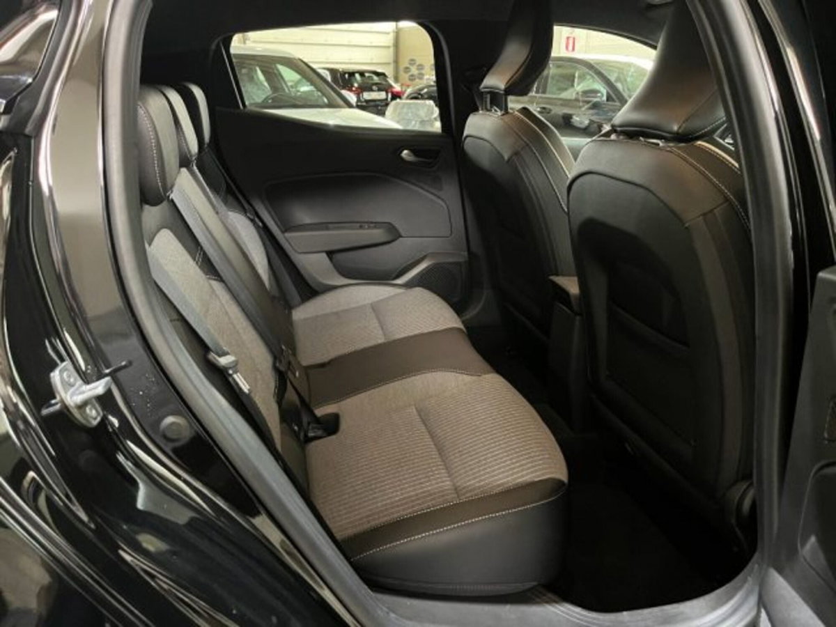 Renault Clio 1.0 tce Techno Gpl 100cv (19)