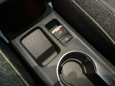 Renault Captur 1.2 eco-g Techno 120cv (17)
