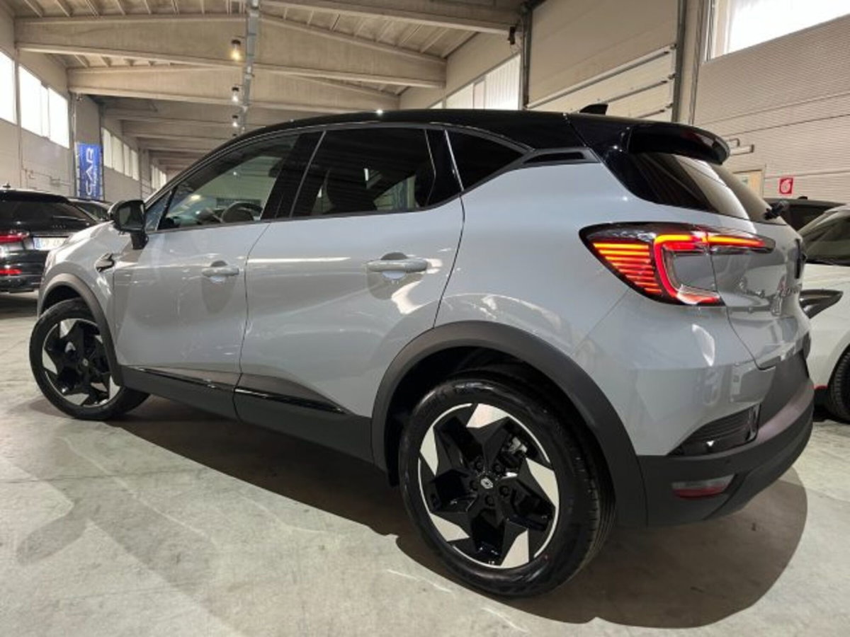 Renault Captur 1.2 eco-g Techno 120cv (4)
