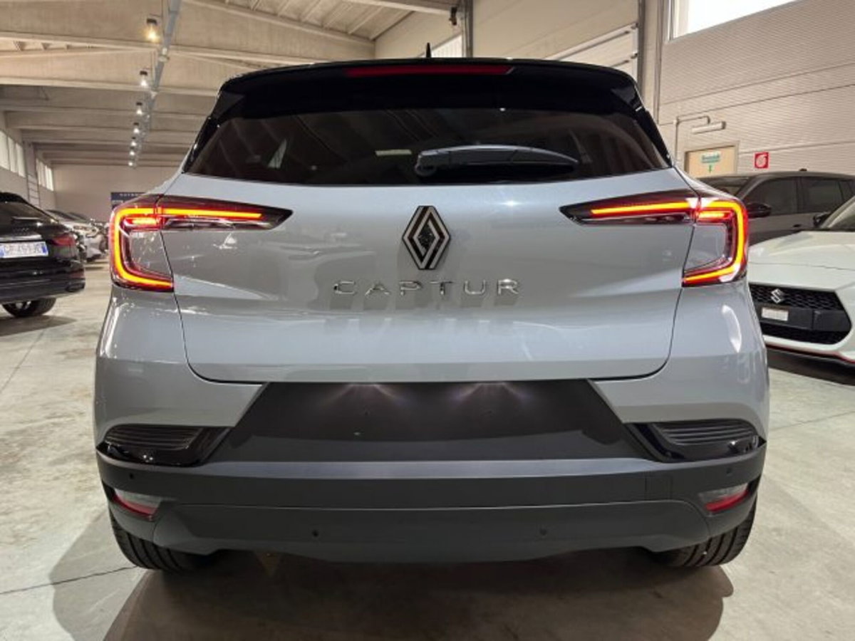 Renault Captur 1.2 eco-g Techno 120cv (8)