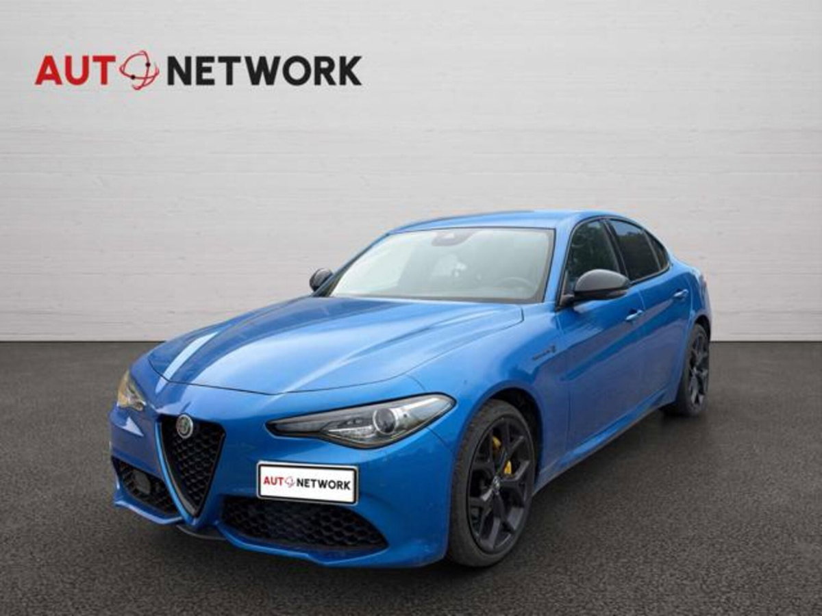 Alfa Romeo Giulia 2.2 Turbodiesel 210 CV AT8 AWD Q4 Veloce Ti (2)