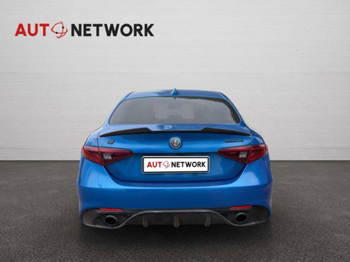 Alfa Romeo Giulia 2.2 Turbodiesel 210 CV AT8 AWD Q4 Veloce Ti (6)