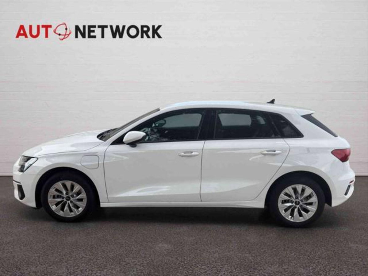 Audi A3 Sportback 40 TFSI e S tronic Business Advanced (7)