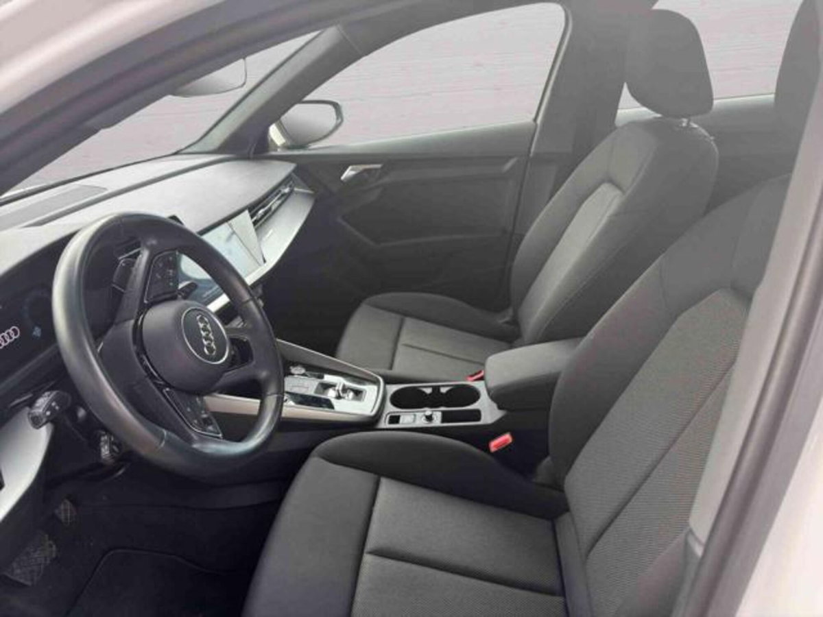Audi A3 Sportback 40 TFSI e S tronic Business Advanced (9)