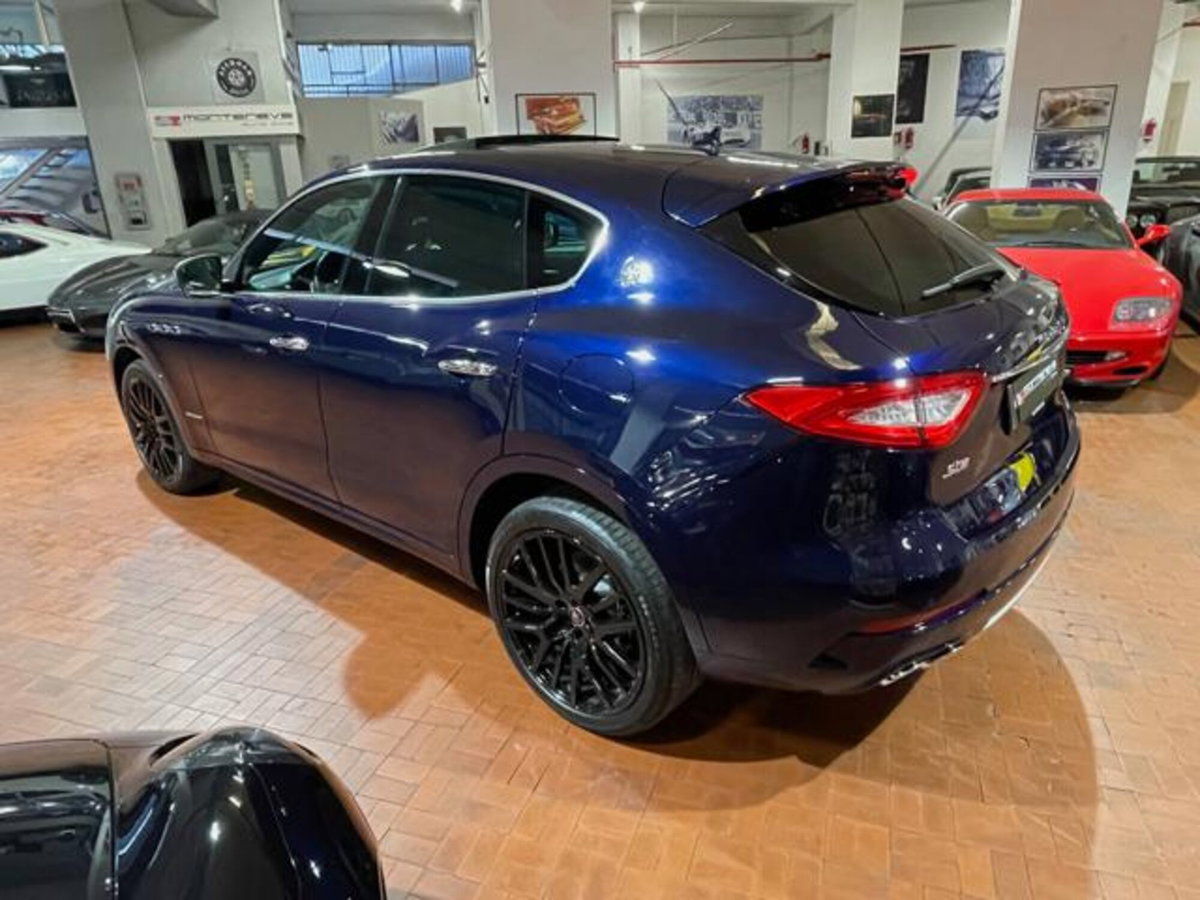 Maserati Levante Levante V6 430 CV S AWD Granlusso (15)