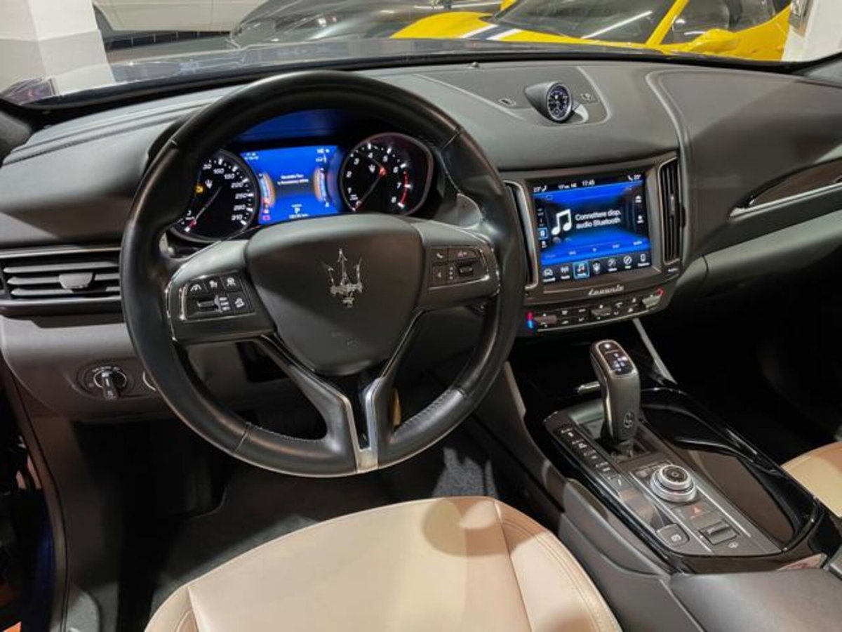 Maserati Levante Levante V6 430 CV S AWD Granlusso (6)