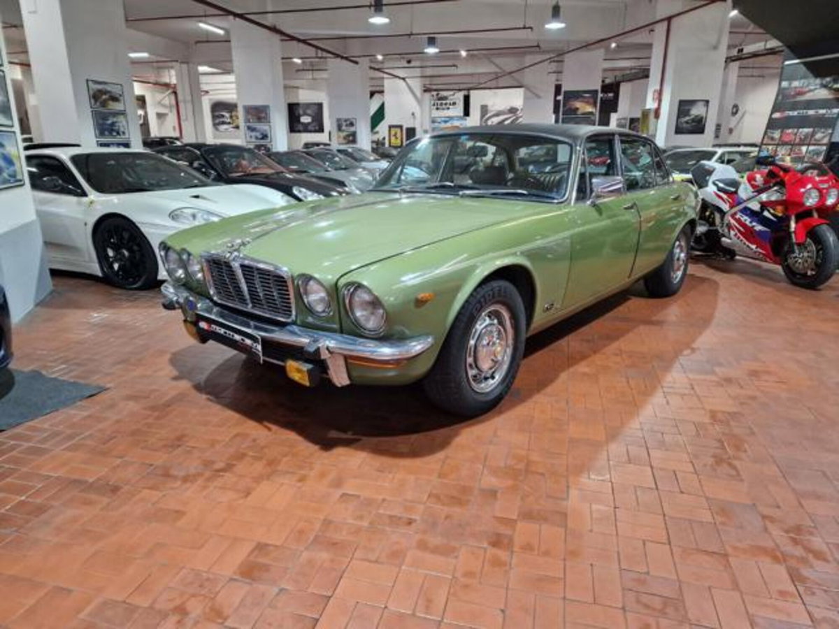 Jaguar XJ6 4.2 (20)