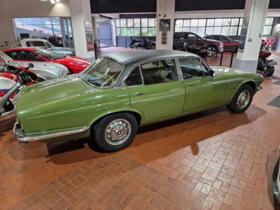 Jaguar XJ6 4.2 (3)