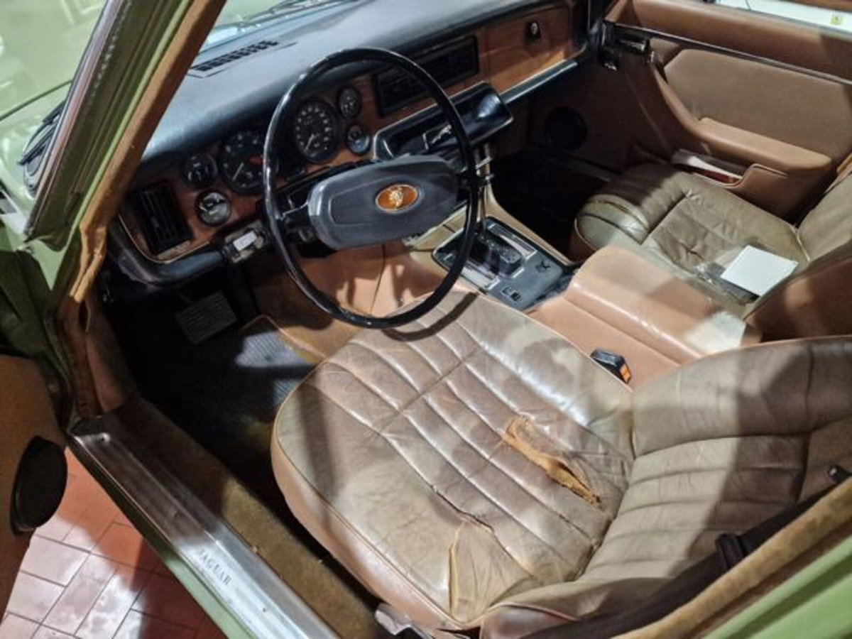 Jaguar XJ6 4.2 (5)
