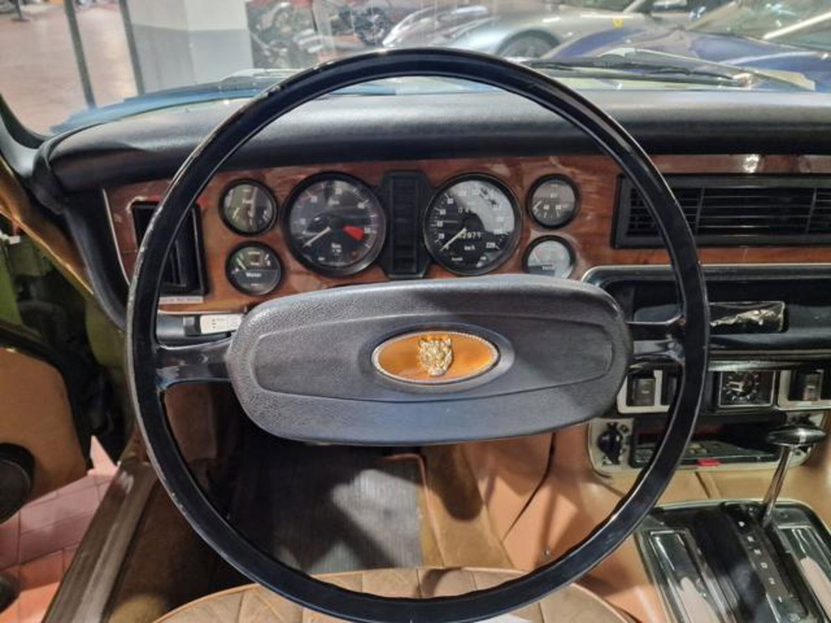 Jaguar XJ6 4.2 (6)
