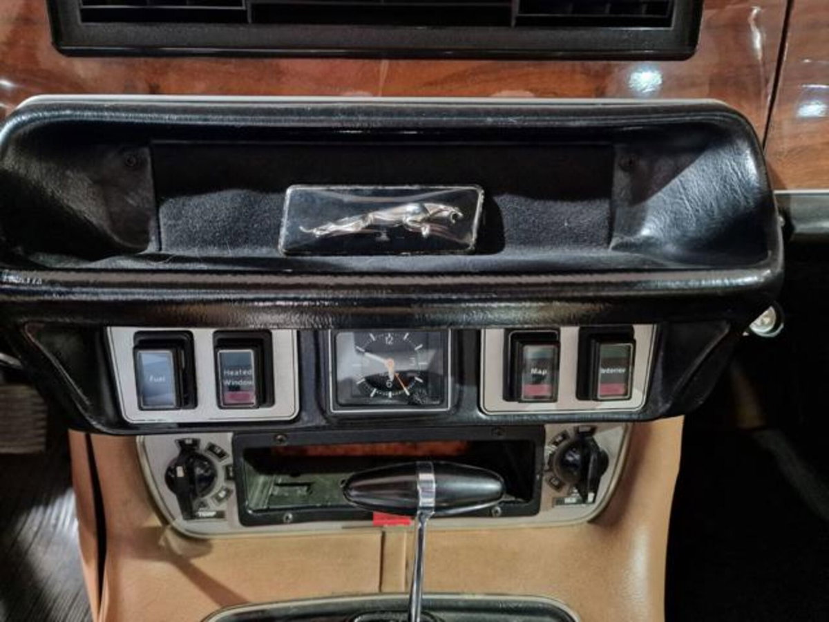 Jaguar XJ6 4.2 (8)