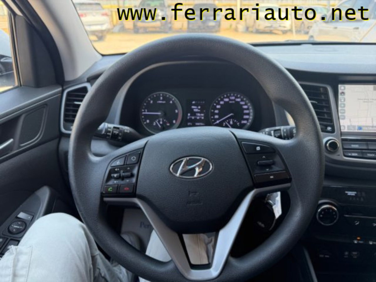 Hyundai Tucson 1.7 CRDi Comfort (16)