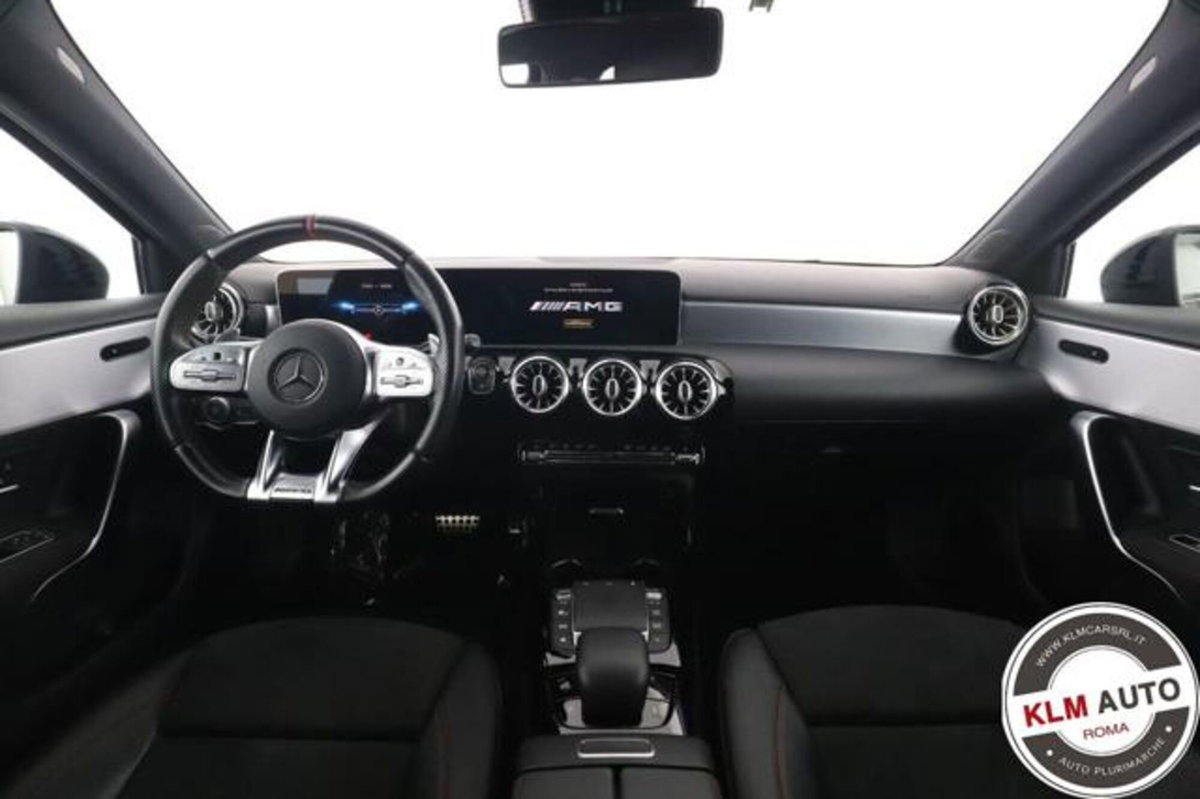 Mercedes-Benz Classe A Sedan 35 4Matic 4p. AMG (11)
