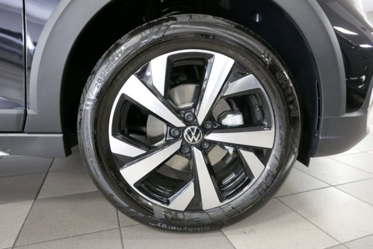 Volkswagen Taigo 1.0 tsi Edition 95cv (12)