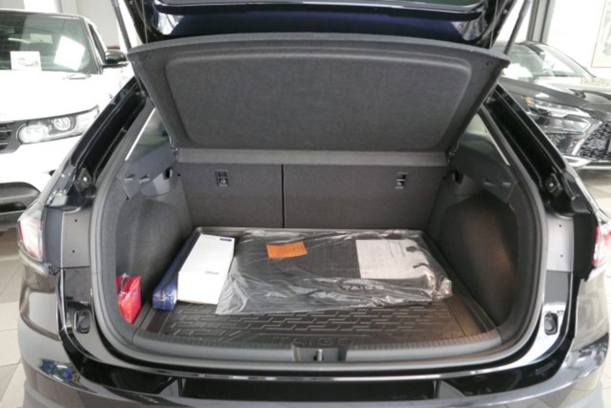 Volkswagen Taigo 1.0 tsi Edition 95cv (13)