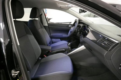 Volkswagen Taigo 1.0 tsi Edition 95cv (8)