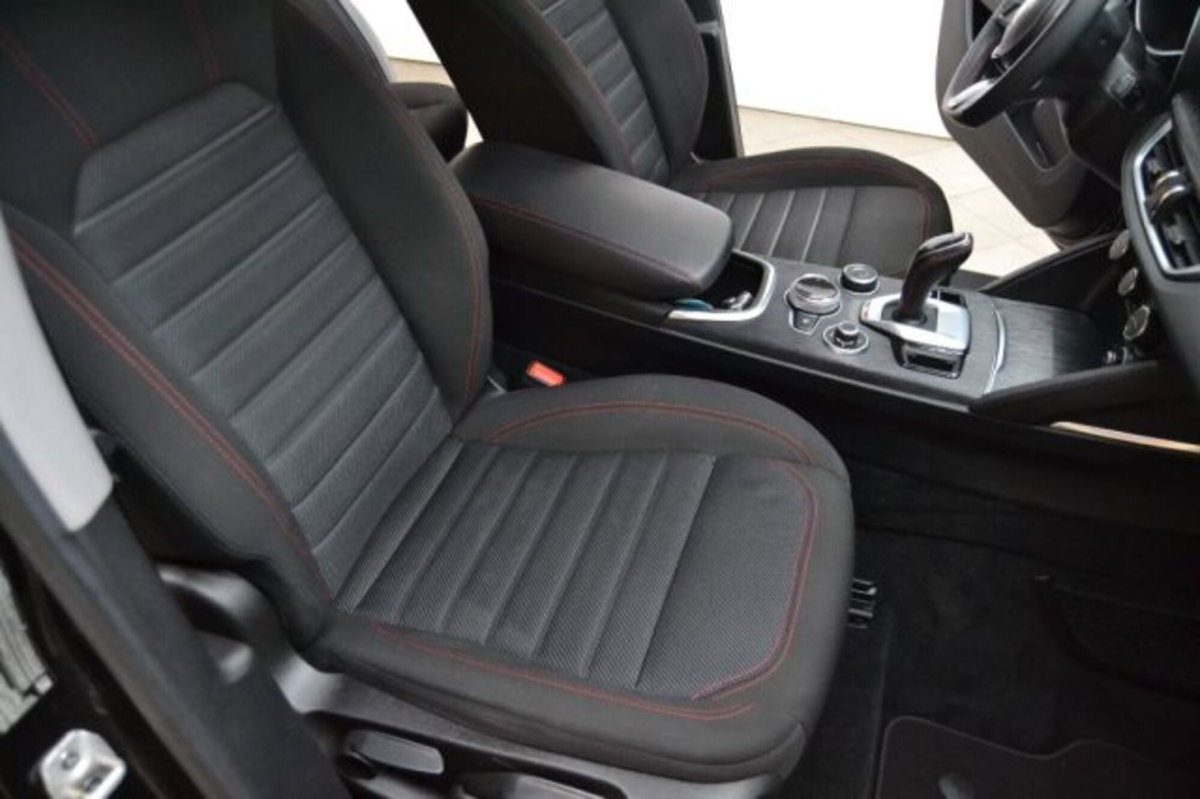 Alfa Romeo Stelvio Stelvio 2.2 Turbodiesel 190 CV AT8 Q4 Super Business (9)