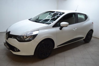 Renault Clio 1.2 75 CV 5 porte Duel usata