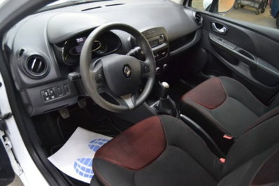 Renault Clio 1.2 75 CV 5 porte Duel (10)