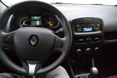Renault Clio 1.2 75 CV 5 porte Duel (14)