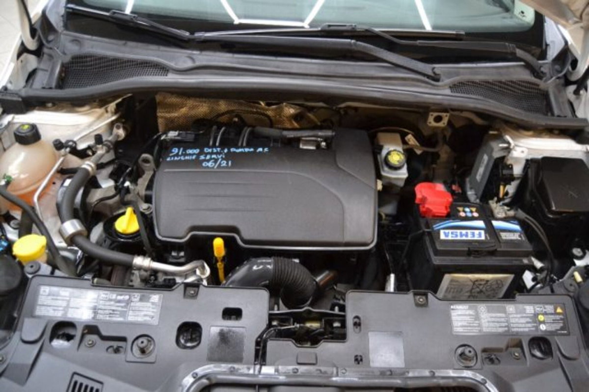 Renault Clio 1.2 75 CV 5 porte Duel (15)