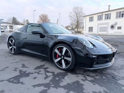 Porsche 911 Cabrio Targa 3.0 4 GTS (3)