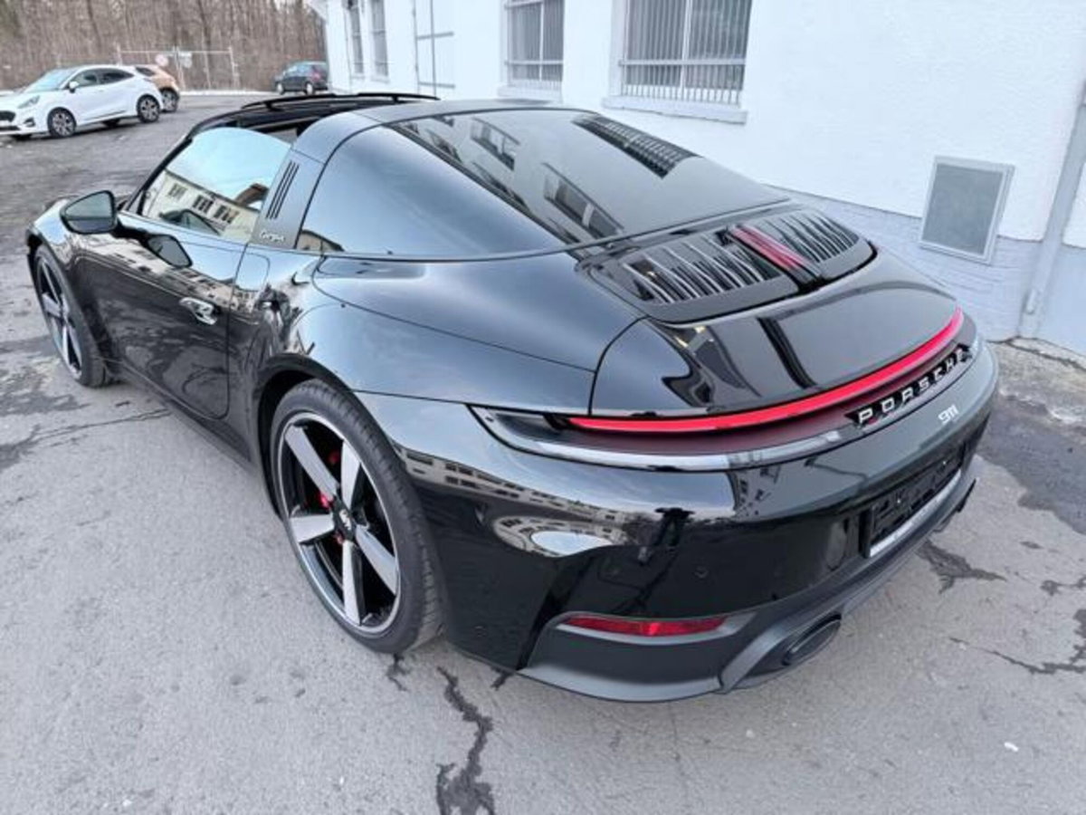 Porsche 911 Cabrio Targa 3.0 4 GTS (4)