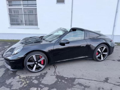 Porsche 911 Cabrio Targa 3.0 4 GTS (5)