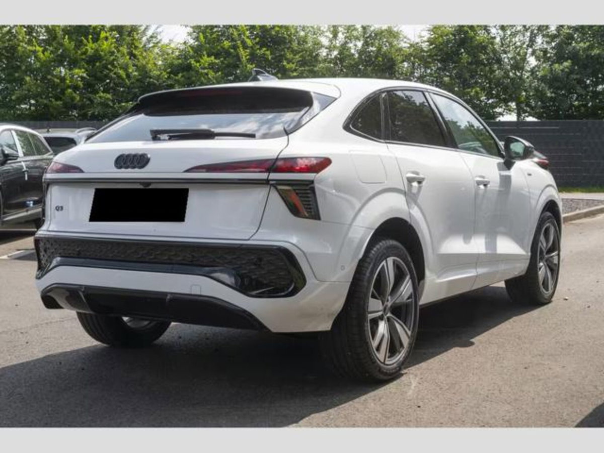 Audi Q3 Sportback 35 1.5 tfsi S line edition s-tronic (3)