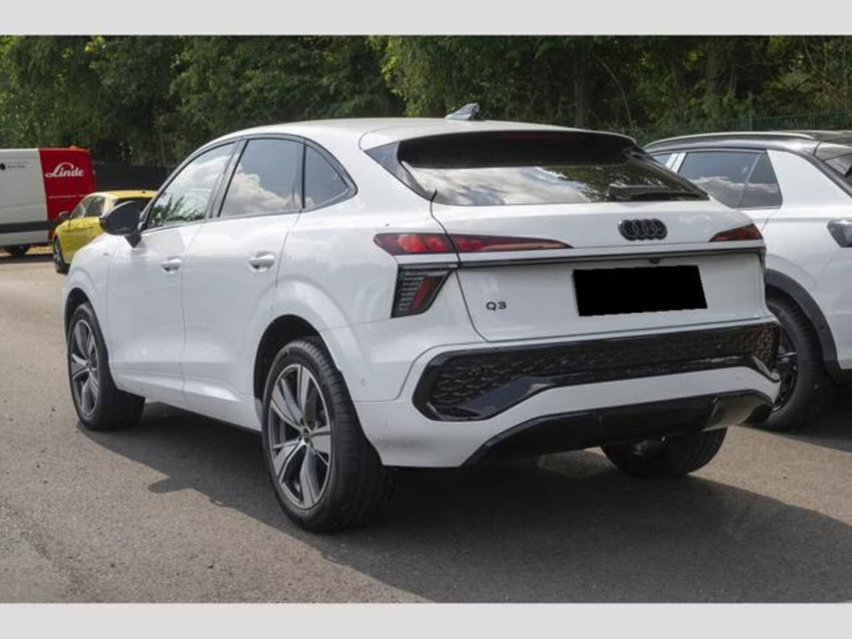 Audi Q3 Sportback 35 1.5 tfsi S line edition s-tronic (4)