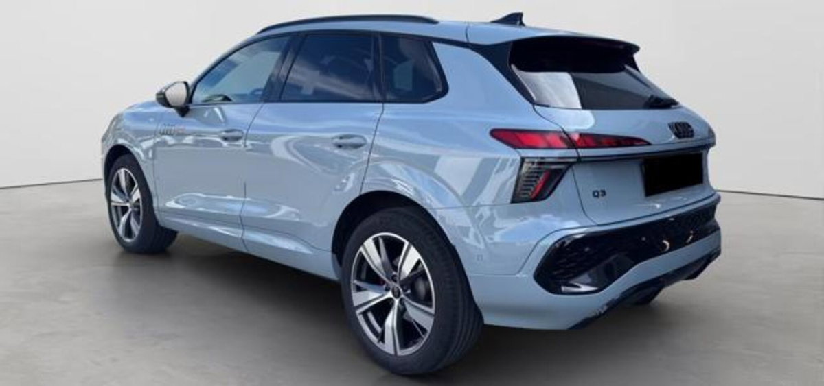 Audi Q3 35 1.5 tfsi S line edition (3)